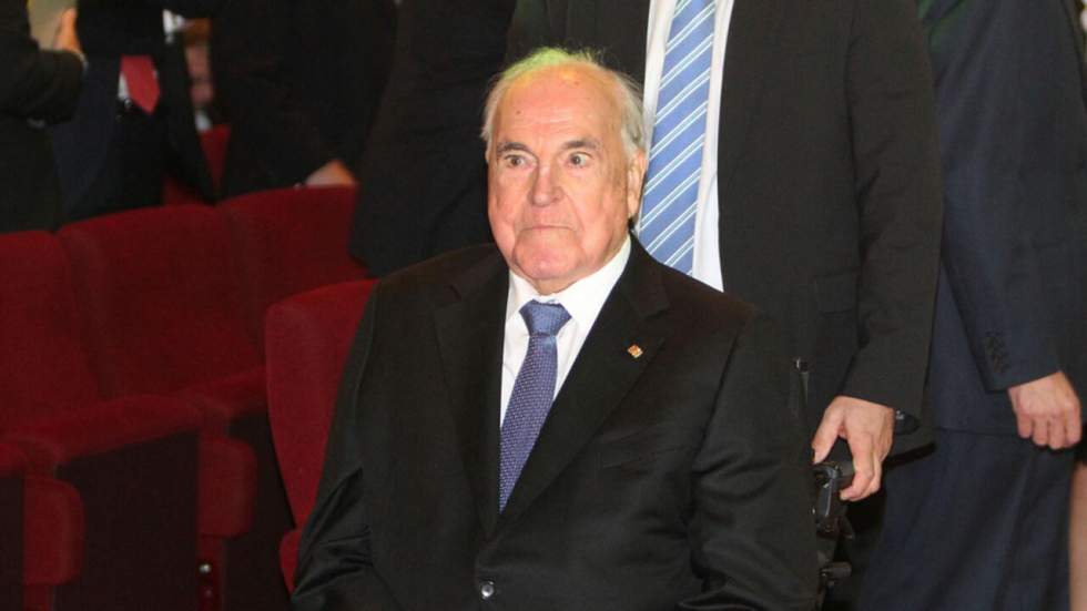 L'ex-chancelier allemand Helmut Kohl hospitalisé