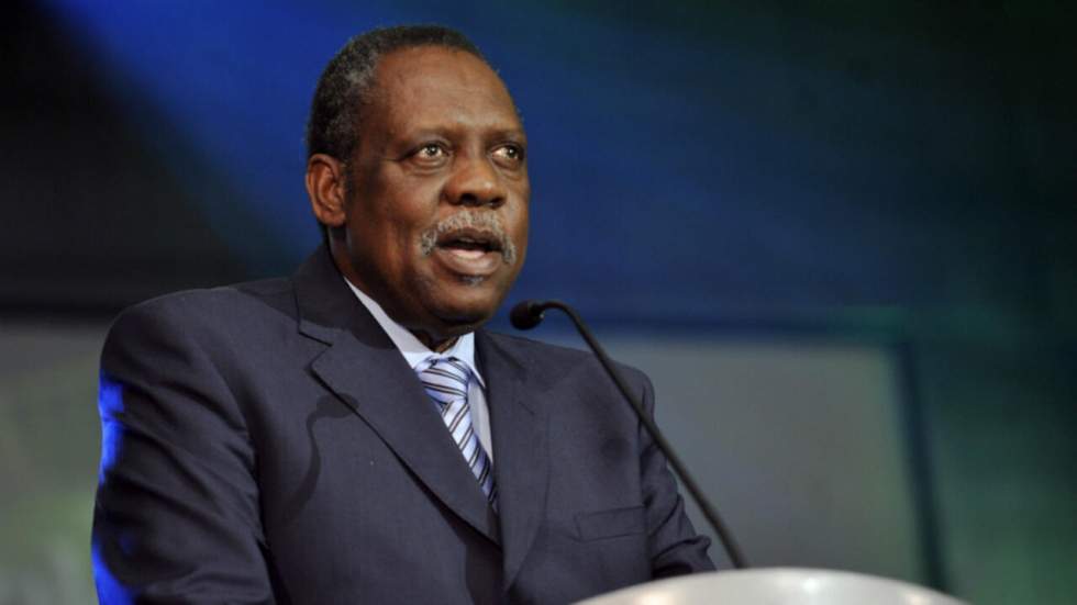 Issa Hayatou, président de la CAF : "Blatter a beaucoup fait pour l’Afrique"