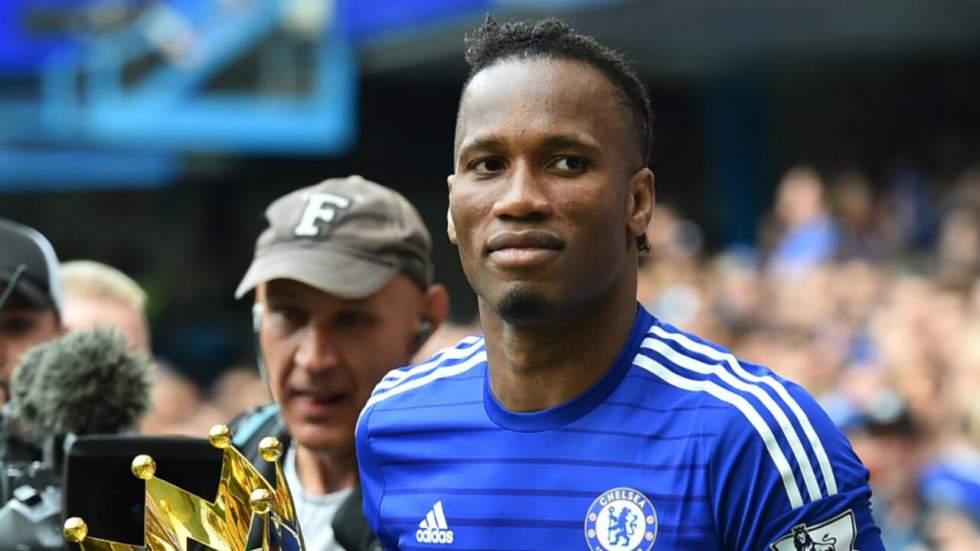 Drogba dément les rumeurs de transfert et tacle l'OM