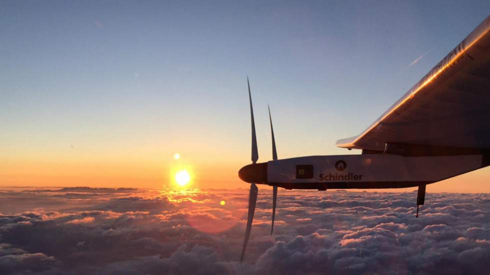 Vidéo : le pilote de Solar Impulse répond en vol aux questions de France 24