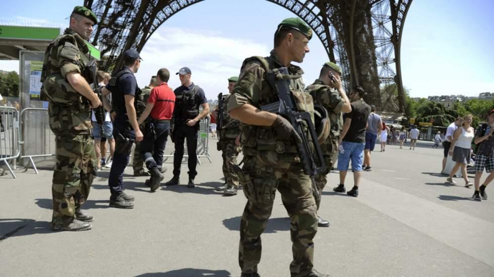 À Paris, un défilé du 14 juillet sous "haute surveillance"