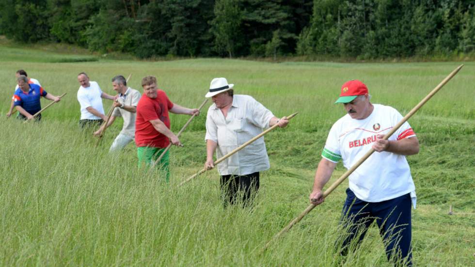 Invité par le président, Depardieu compare la Biélorussie à la Suisse