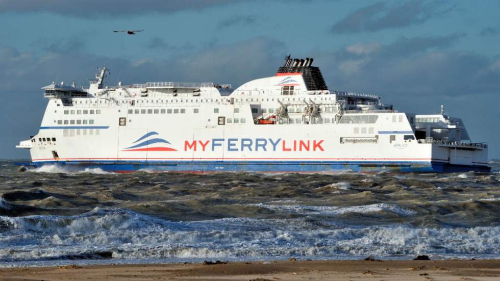 Les marins de MyFerryLink bloquent Calais, SeaFrance liquidée