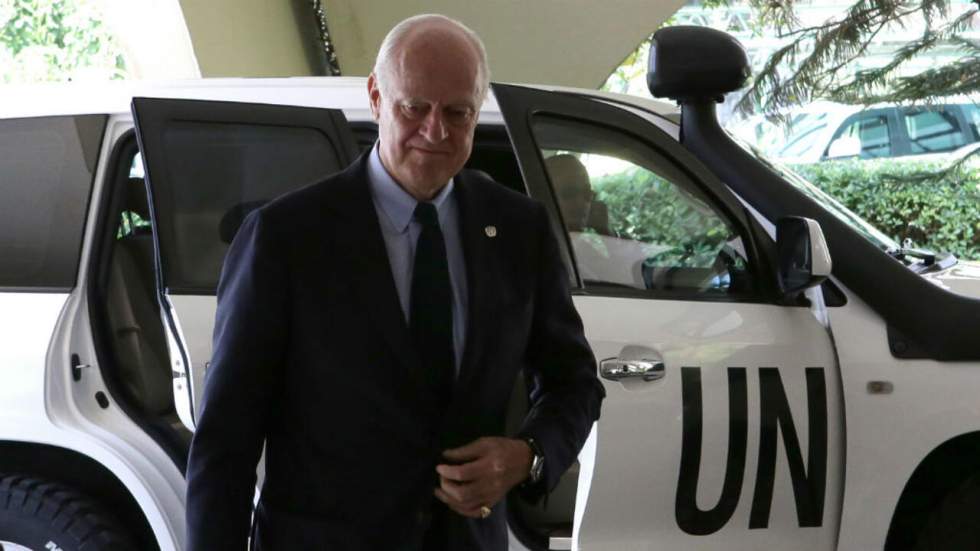 Damas critique l'émissaire de l'ONU pour avoir dénoncé un raid "dévastateur" de l'armée syrienne Damas critique l'émissaire de l'ONU pour avoir dénoncé un raid "dévastateur" de l'armée syrienne