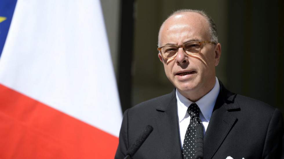 Attaque dans un Thalys : Cazeneuve salue aussi le courage d'un passager français