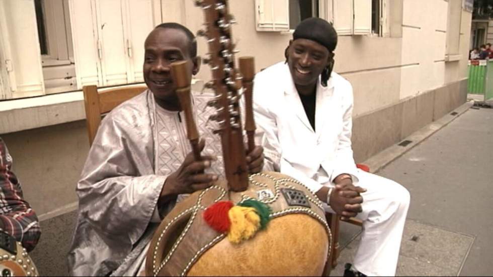 Vidéo : la (re)découverte de la kora, "carte d’identité de la culture mandingue" Vidéo : la (re)découverte de la kora, "carte d’identité de la culture mandingue"