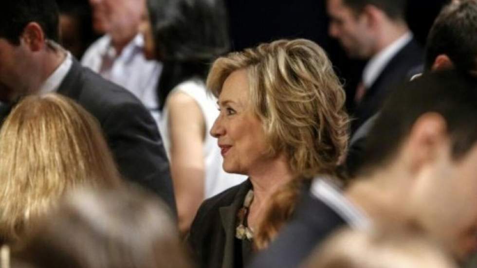 Une centaine d'emails d'Hillary Clinton contenaient des informations sensibles