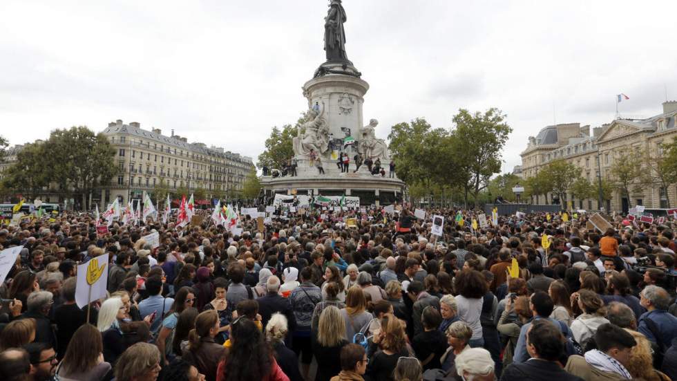 Plus de 10 000 personnes manifestent en France pour l'accueil des réfugiés Plus de 10 000 personnes manifestent en France pour l'accueil des réfugiés