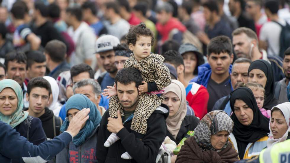 Réfugiés syriens : pourquoi cet afflux soudain vers l'Union européenne ? Réfugiés syriens : pourquoi cet afflux soudain vers l'Union européenne ?
