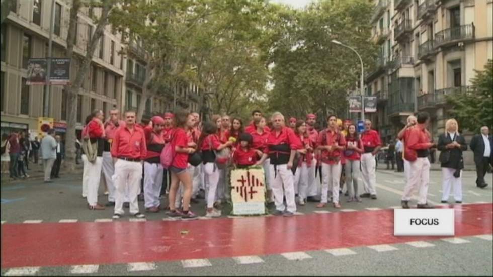 Élections régionales : un scrutin aux allures de référendum sur l'indépendance en Catalogne