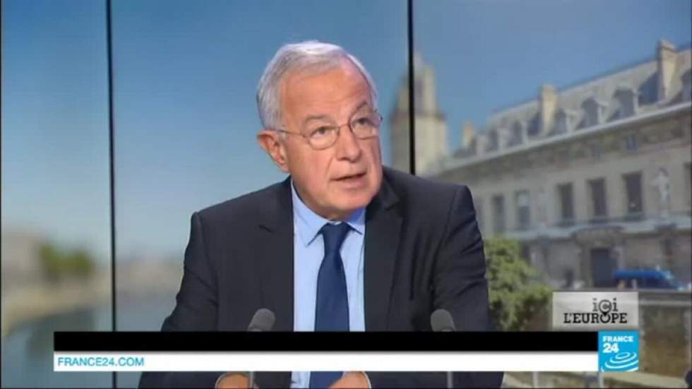 Alain Lamassoure : " Il faut aider les camps de réfugiés situés à proximité des états en guerre" Alain Lamassoure : " Il faut aider les camps de réfugiés situés à proximité des états en guerre"