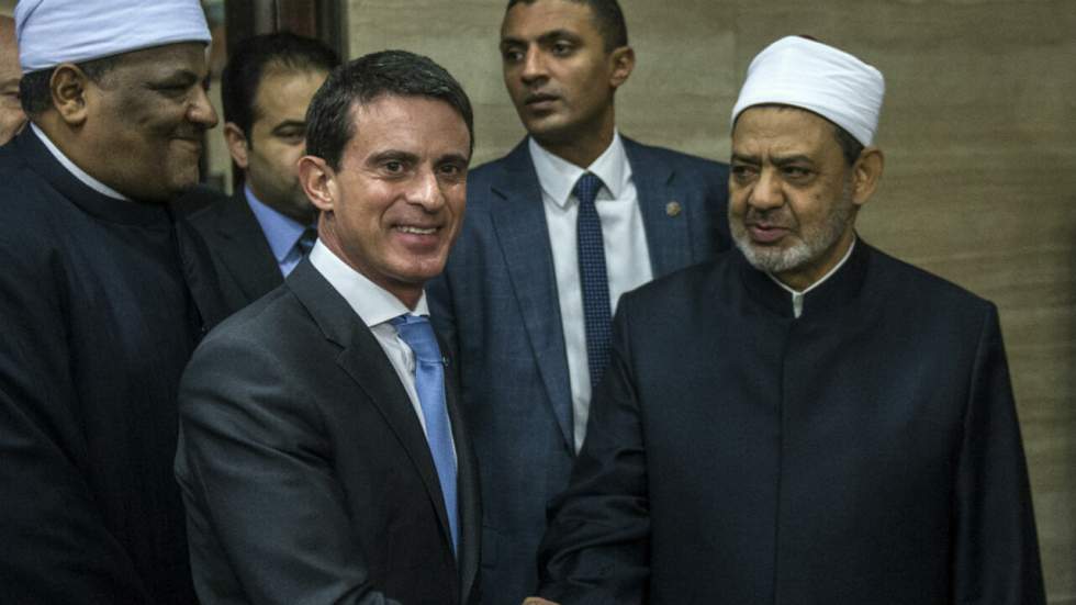 Égypte : le Grand Imam d'Al-Azhar salue le soutien de la France contre le terrorisme Égypte : le Grand Imam d'Al-Azhar salue le soutien de la France contre le terrorisme