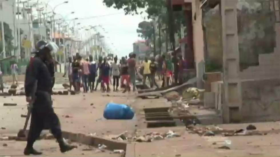 Vidéo : calme précaire en Guinée dans l’attente des résultats de la présidentielle