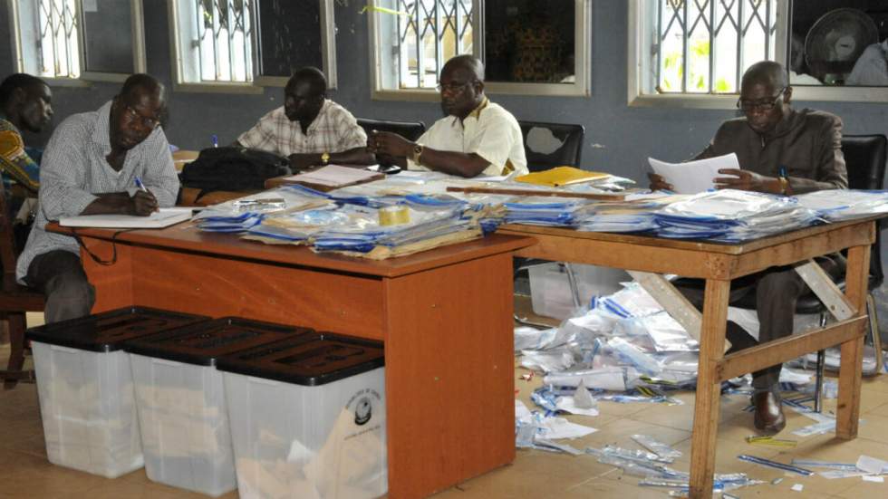 Guinée : les premiers résultats partiels contestés par l'opposition