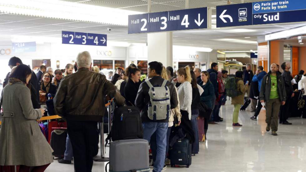 La France juge "regrettable" la fouille d'un ministre algérien à l'aéroport d'Orly