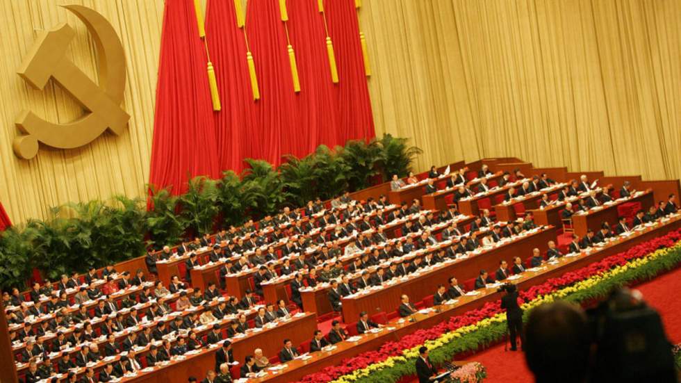 Chine : le Parti communiste interdit les "relations sexuelles inappropriées" et le golf