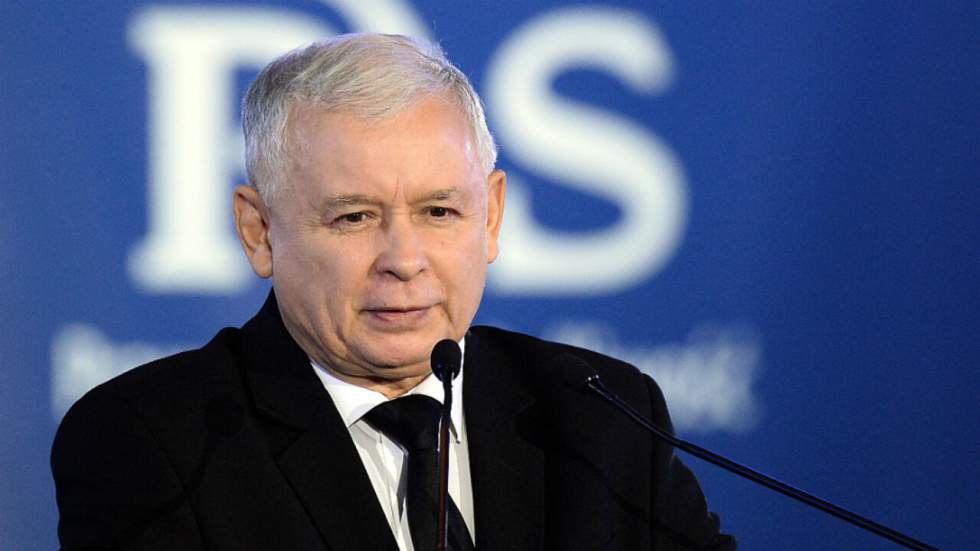 Législatives en Pologne : les eurosceptiques de Kaczynski remportent la majorité absolue