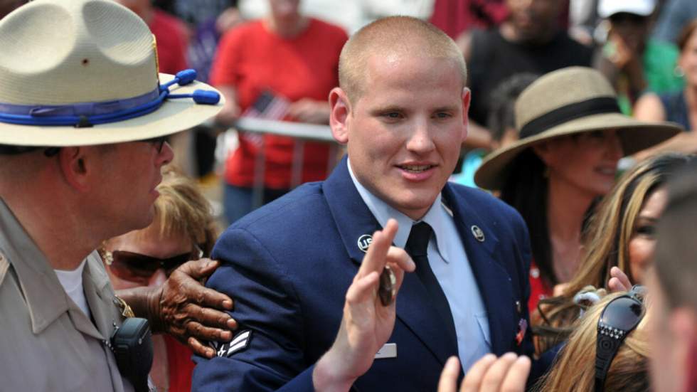 États-Unis : un suspect arrêté après l'agression du "héros du Thalys" Spencer Stone