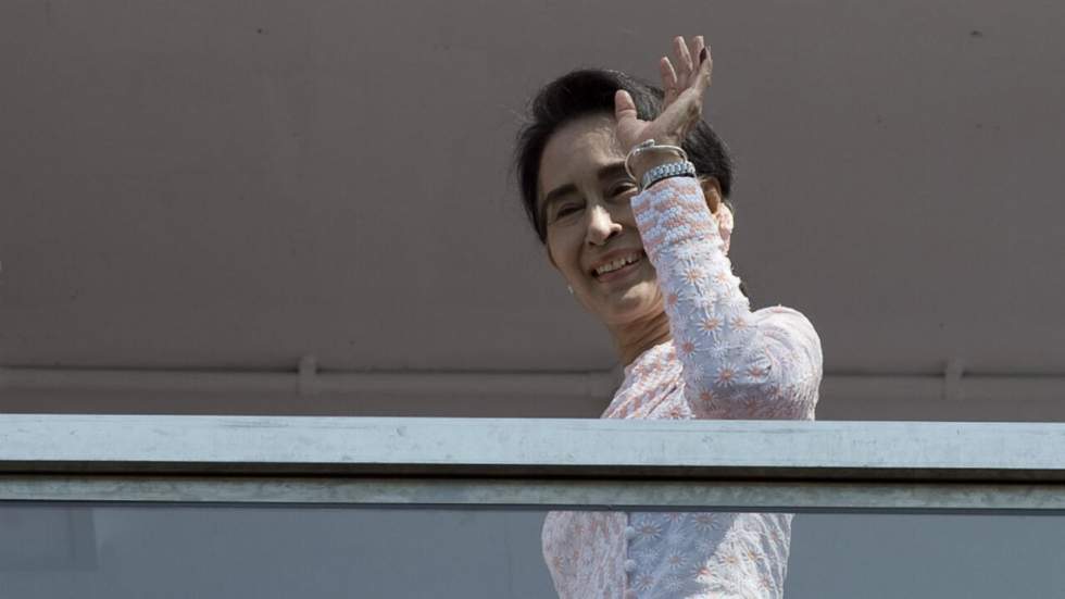 Birmanie : victoire écrasante d’Aung San Suu Kyi, selon des premiers résultats