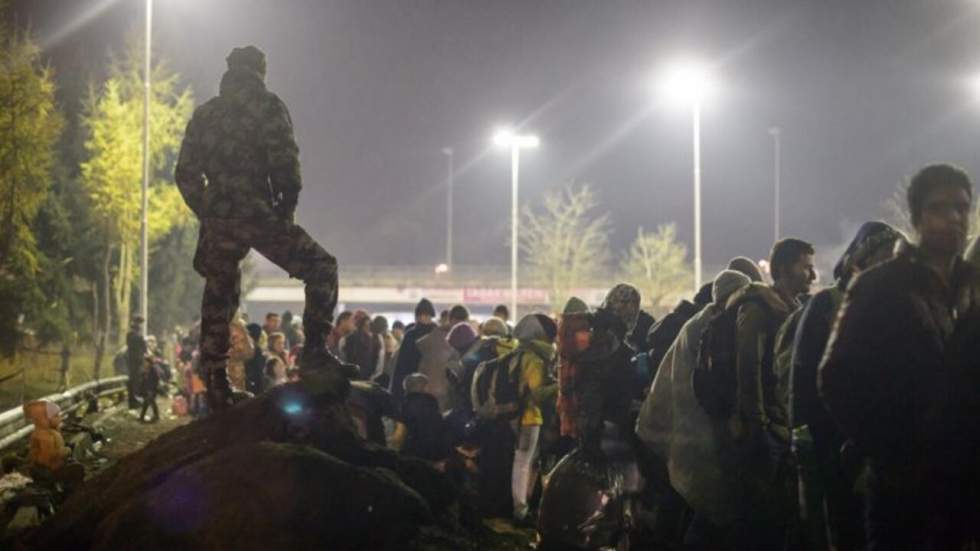 Face à l'afflux de migrants, l'Autriche va ériger une clôture à sa frontière avec la Slovénie Face à l'afflux de migrants, l'Autriche va ériger une clôture à sa frontière avec la Slovénie