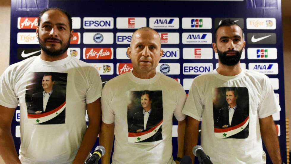 La sélection syrienne de football affiche son soutien à Bachar al-Assad La sélection syrienne de football affiche son soutien à Bachar al-Assad