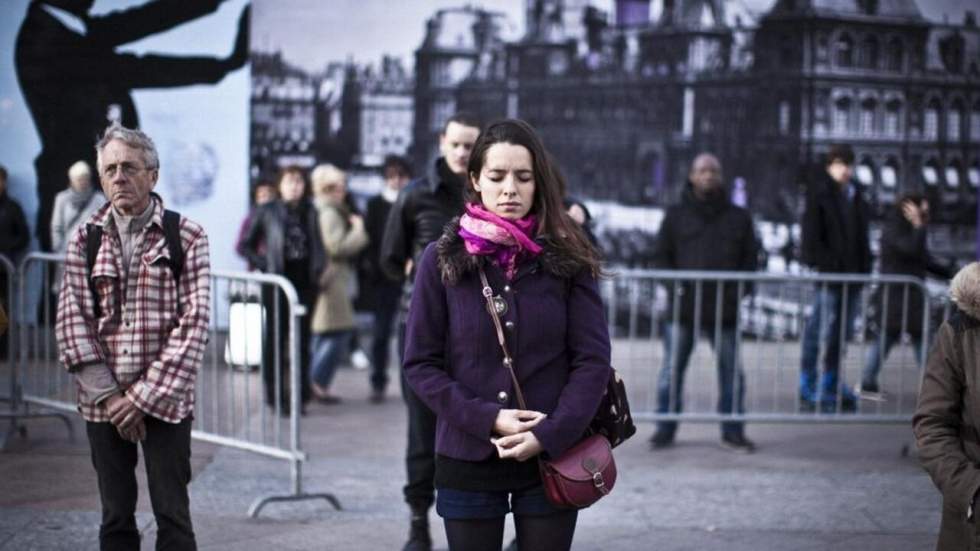 Attentats de Paris : tournant sécuritaire et recueillement