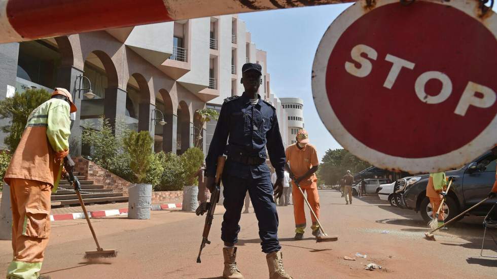 Mali : deux groupes jihadistes prétendent avoir perpétré l'attaque de Bamako