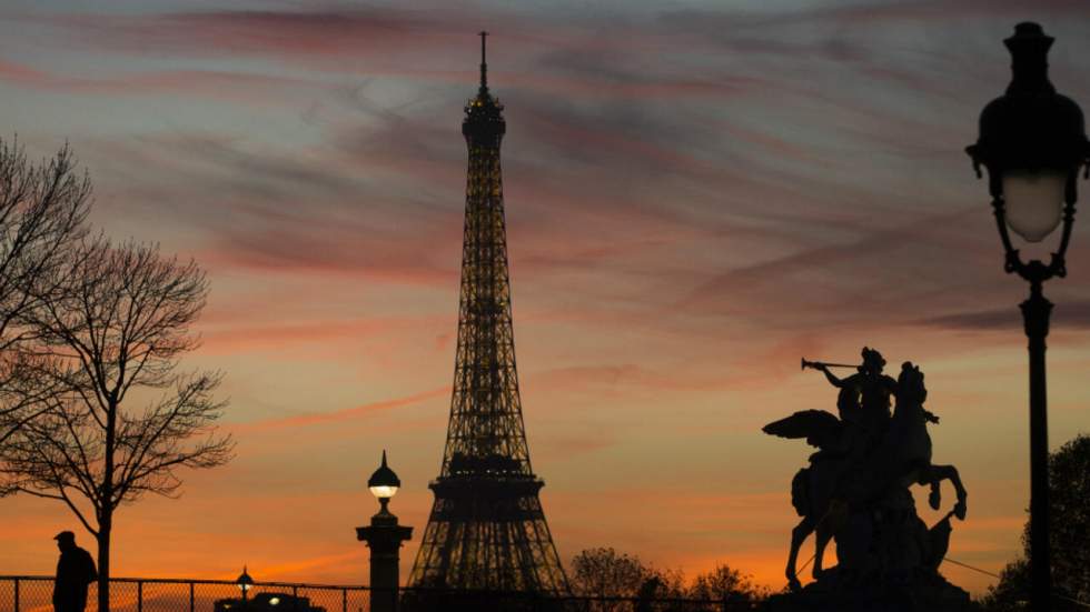 Attaques à Paris : les passagers dans les aéroports parisiens en net recul