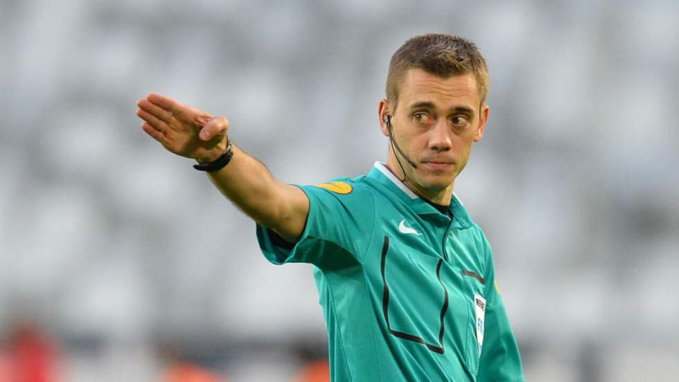 Clément Turpin, seul arbitre français de l'Euro-2016