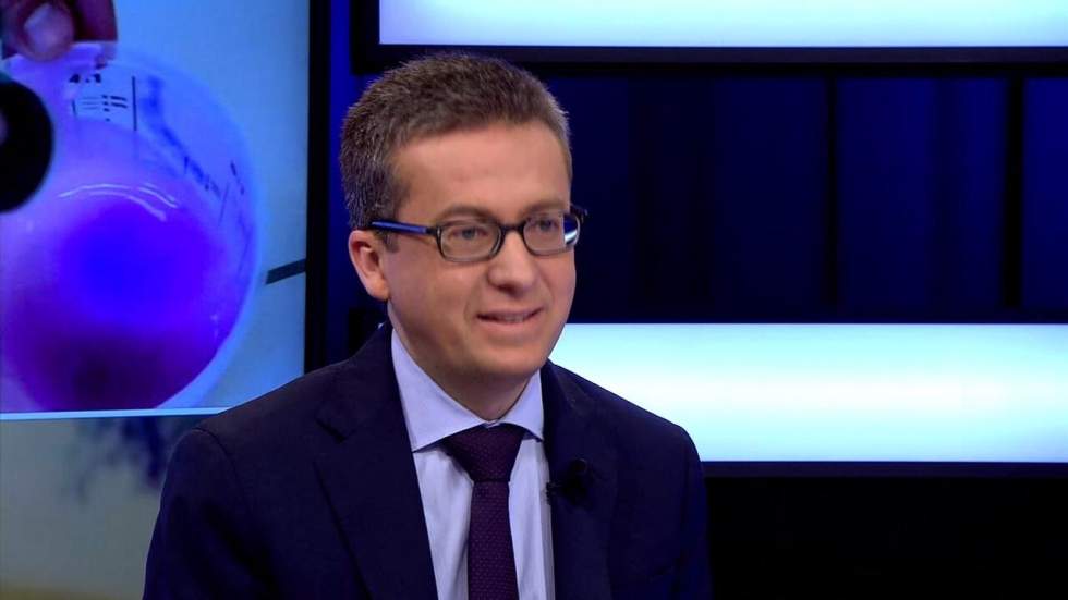 Carlos Moedas : "Les scientifiques européens aident leurs collègues réfugiés" Carlos Moedas : "Les scientifiques européens aident leurs collègues réfugiés"