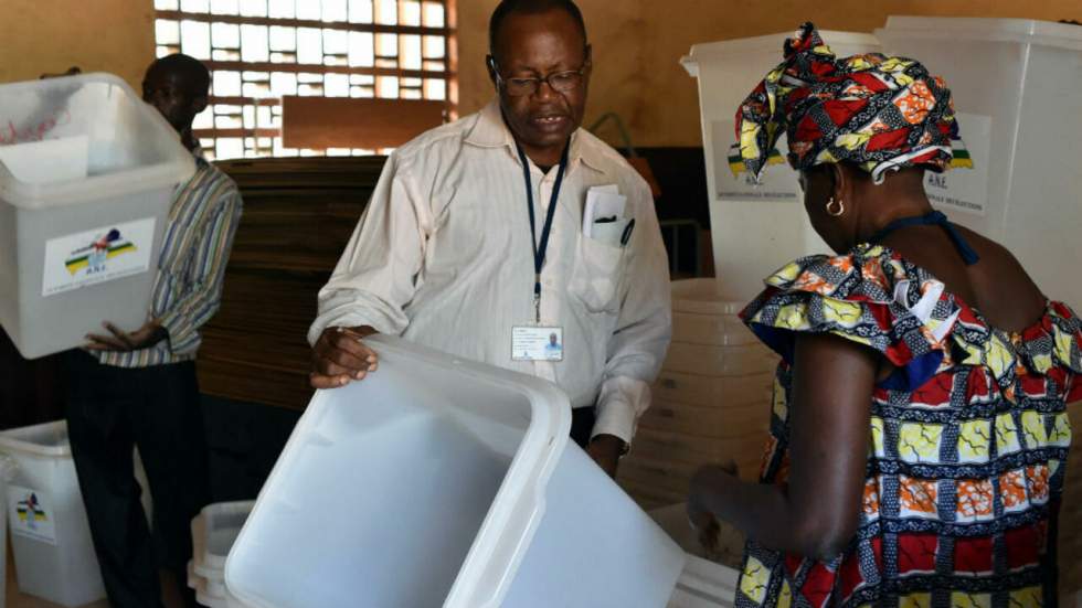 Les Centrafricains aux urnes pour élire leur président et leurs députés