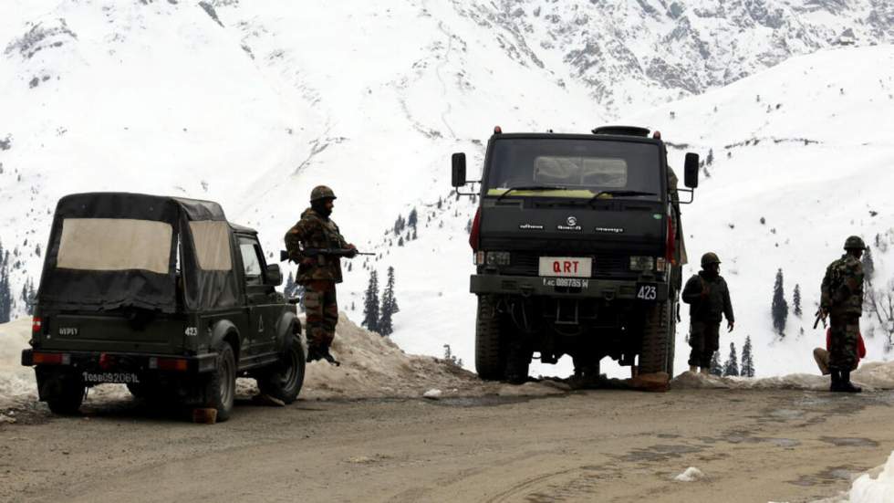 Une base militaire indienne attaquée par un groupe armé près du Pakistan Une base militaire indienne attaquée par un groupe armé près du Pakistan