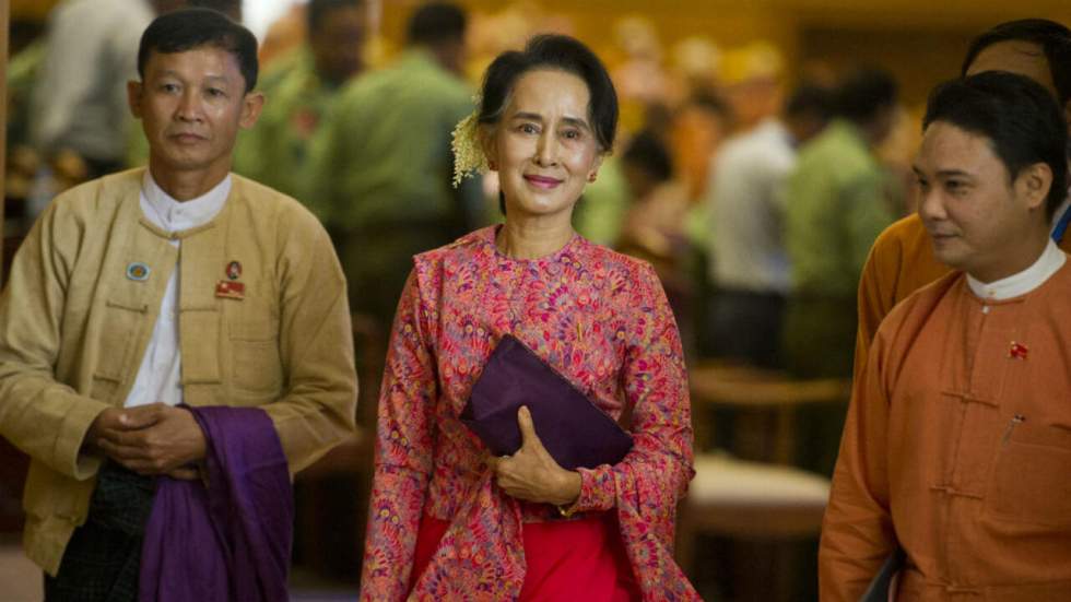 Birmanie : le parti d'Aung San Suu Kyi prend le pouvoir au Parlement