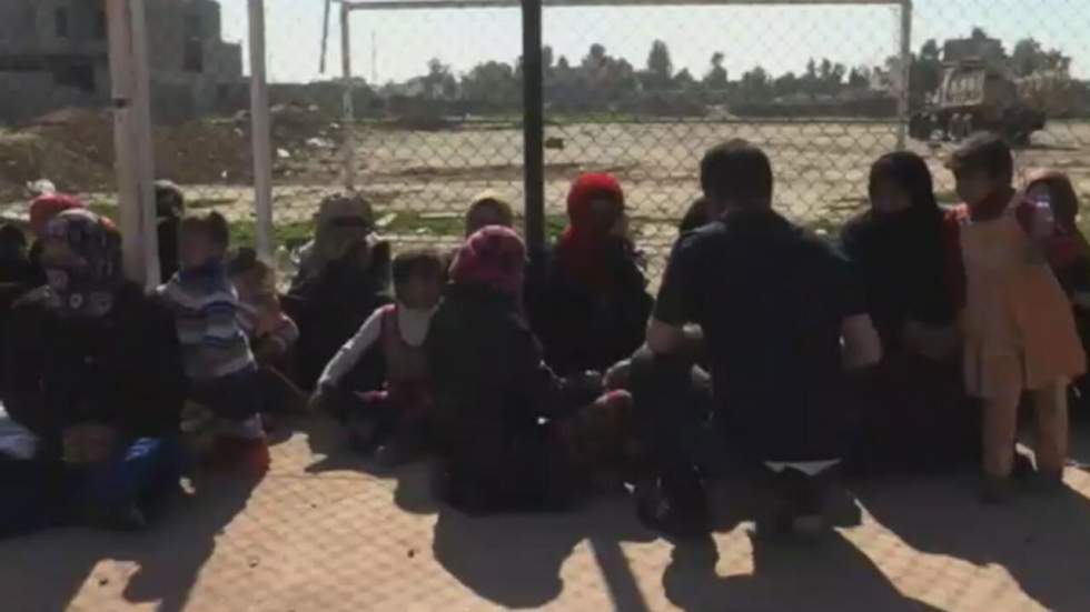 Irak : des civils fuyant l'EI trouvent refuge auprès des combattants kurdes Irak : des civils fuyant l'EI trouvent refuge auprès des combattants kurdes
