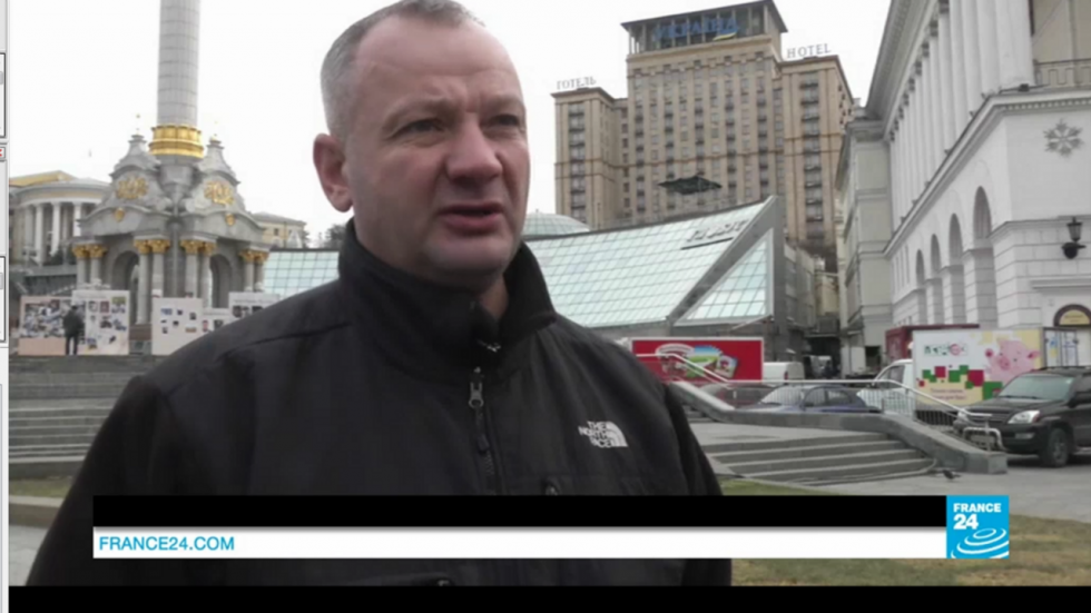 Vidéo : deux ans après, des Ukrainiens amers rendent hommage aux morts du Maïdan