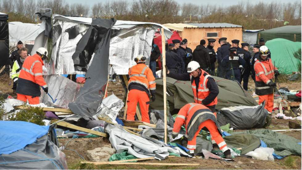 France : début du démantèlement de la zone sud de la "jungle" de Calais France : début du démantèlement de la zone sud de la "jungle" de Calais