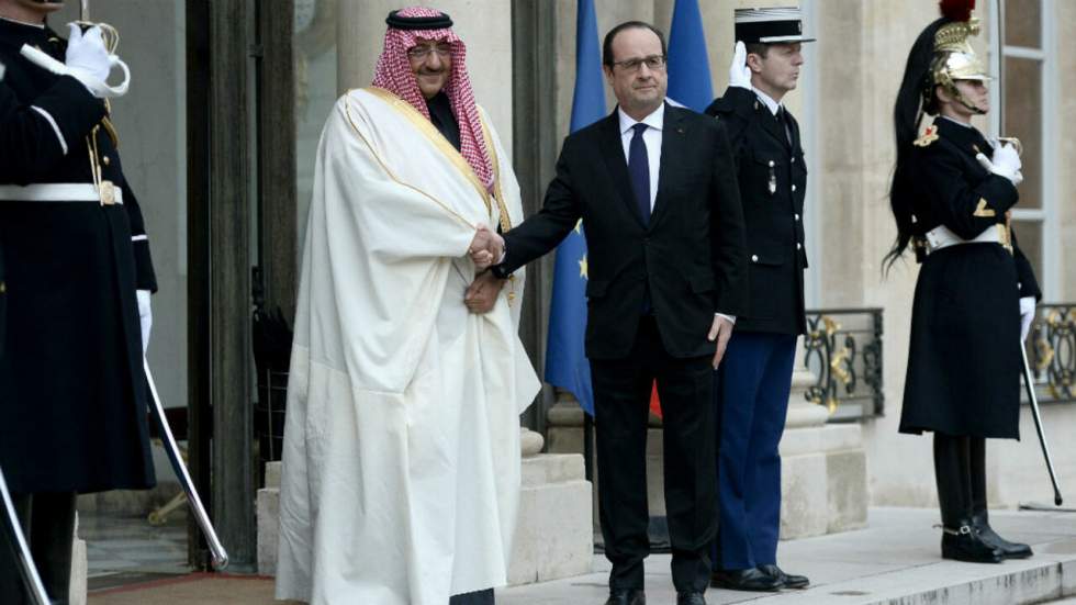 Hollande décore en catimini le prince héritier saoudien de la Légion d’honneur