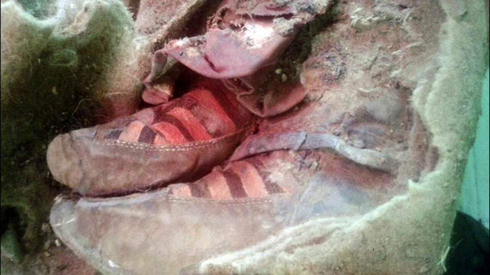 Une momie retrouvée en Mongolie porte ce qui ressemble à des baskets Adidas Une momie retrouvée en Mongolie porte ce qui ressemble à des baskets Adidas