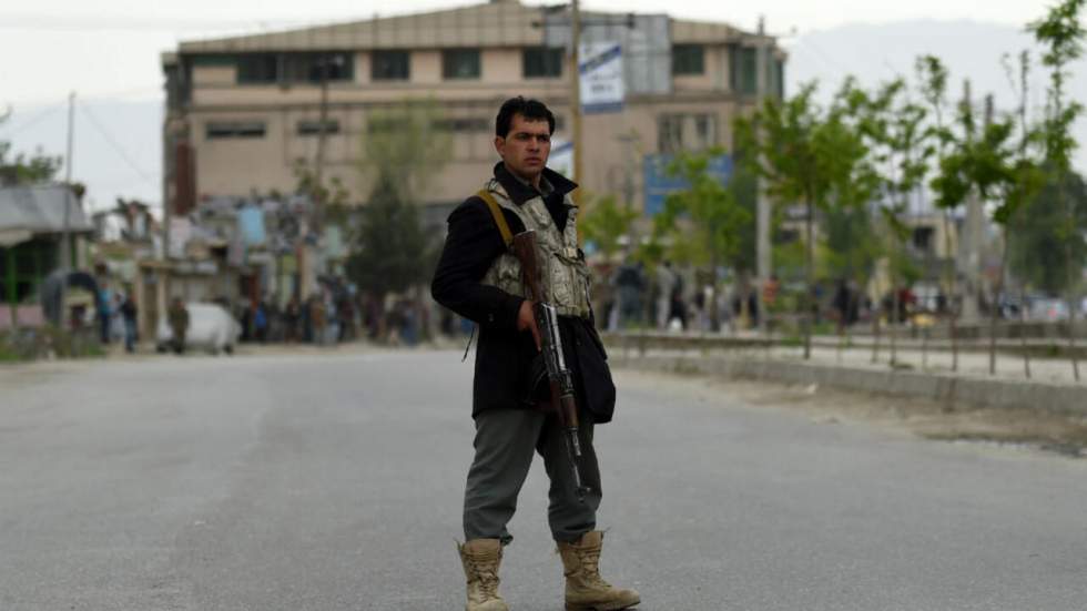 Afghanistan : attentat-suicide des Taliban dans le centre de Kaboul, des victimes