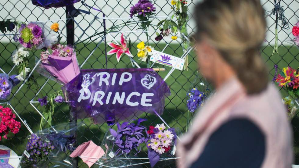 Aucun signe de suicide, aucun traumatisme... le mystère demeure autour de la mort de Prince