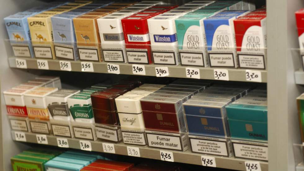 La justice européenne valide l'uniformisation des paquets de cigarettes