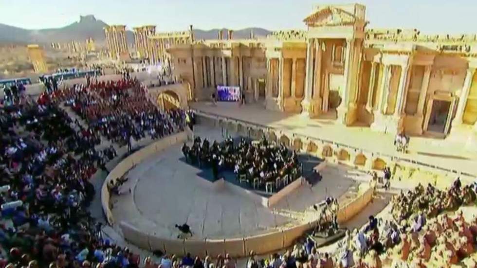 Syrie: un concert symphonique au milieu des ruines de Palmyre Syrie: un concert symphonique au milieu des ruines de Palmyre