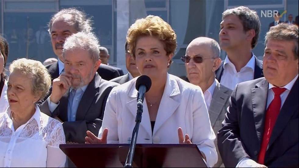 Le Brésil en ébullition : Dilma Roussef dénonce un "coup d'État" Le Brésil en ébullition : Dilma Roussef dénonce un "coup d'État"