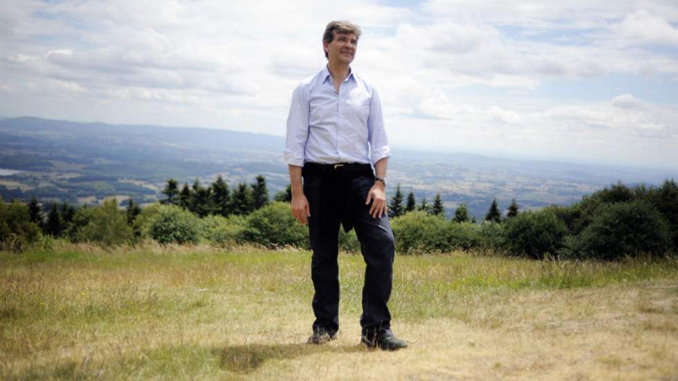 Sur les hauteurs du mont Beuvray, Arnaud Montebourg signe son retour en politique