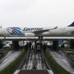 Vol d'EgyptAir : les recherches s'intensifient pour localiser l'appareil Vol d'EgyptAir : les recherches s'intensifient pour localiser l'appareil