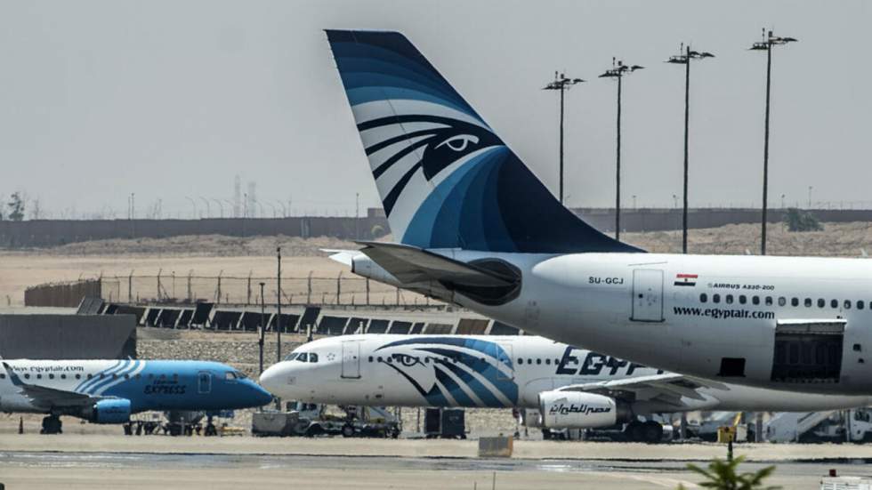 Vol d'EgyptAir : des appareils ont détecté des fumées dans l'avion avant le crash