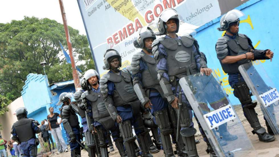 La police disperse quelques milliers de manifestants anti-Kabila à Kinshasa