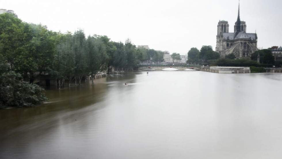 Le niveau de la Seine continue de baisser