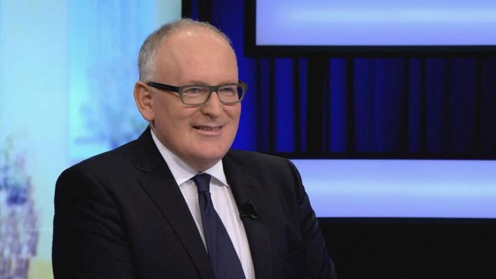 Frans Timmermans : "Il faut distinguer les réfugiés des migrants économiques" Frans Timmermans : "Il faut distinguer les réfugiés des migrants économiques"