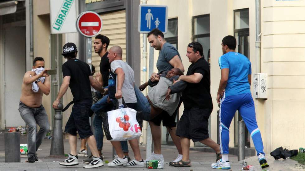 Euro-2016 : trois supporters russes condamnés à la prison ferme après les violences à Marseille Euro-2016 : trois supporters russes condamnés à la prison ferme après les violences à Marseille